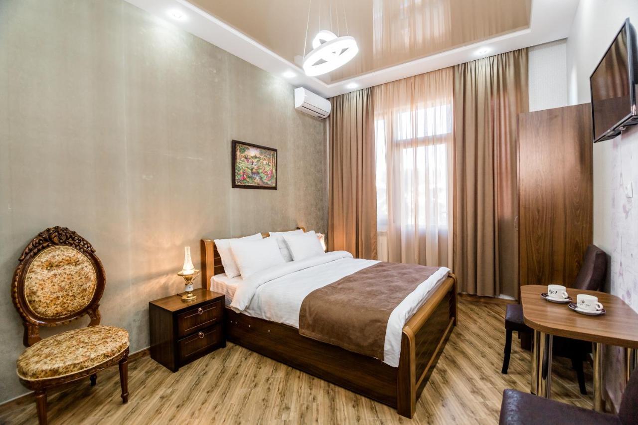 George Hotel Тбилиси Экстерьер фото
