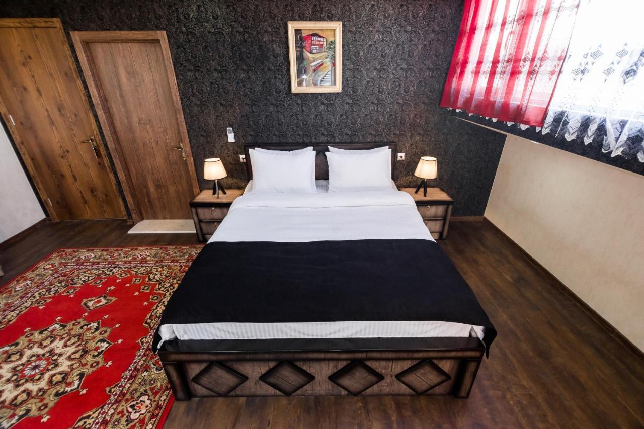 George Hotel Тбилиси Экстерьер фото